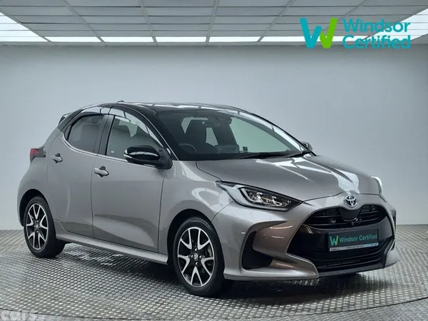 Toyota Yaris Hatchback, Petrol Hybrid, 2023, Brown