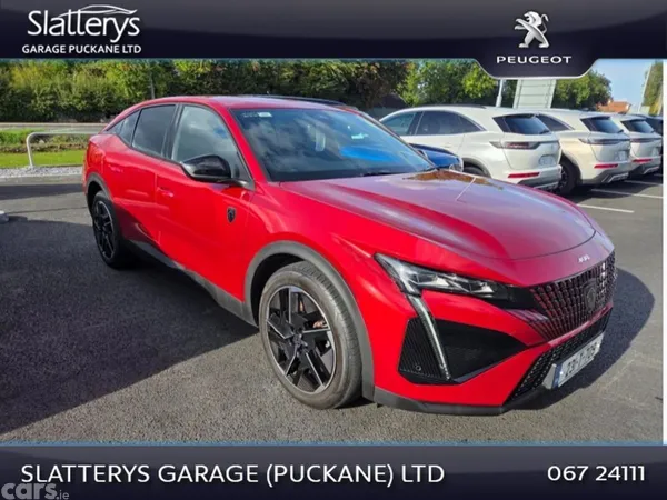Peugeot 408 Hatchback, Petrol, 2023, Red