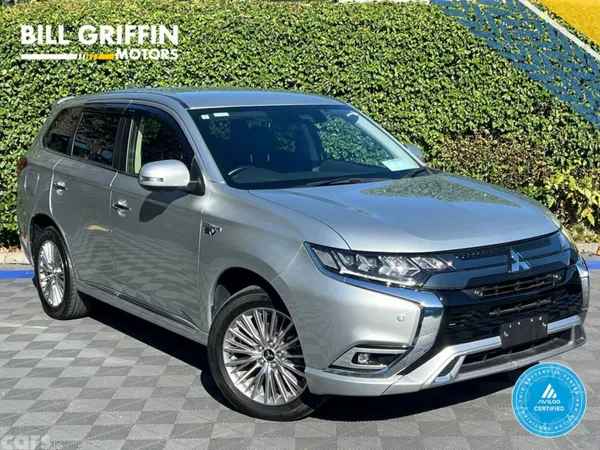 Mitsubishi Outlander SUV, Petrol Plug-in Hybrid, 2022, Silver