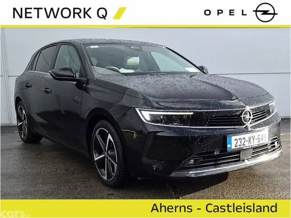 Opel Astra Hatchback, Petrol, 2023, Black
