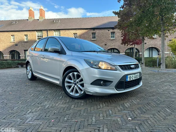 Ford Focus Hatchback, Diesel, 2010, Silver