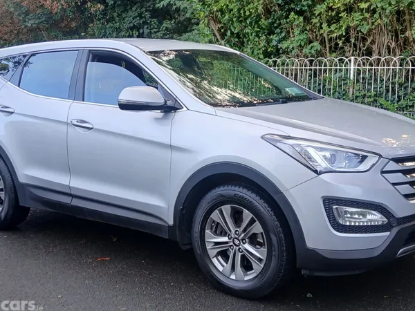 Hyundai Santa Fe SUV, Diesel, 2015, Silver