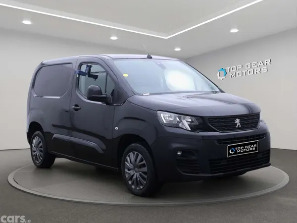 Peugeot Partner MPV, Diesel, 2023, Black