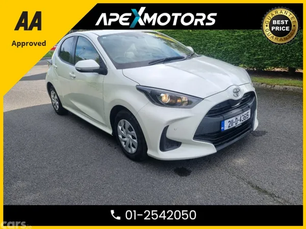 Toyota Yaris Hatchback, Petrol, 2021, White