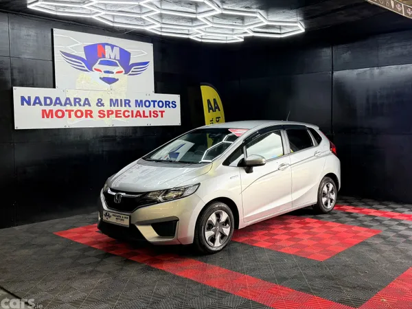 Honda Fit Hatchback, Petrol Hybrid, 2017, Silver