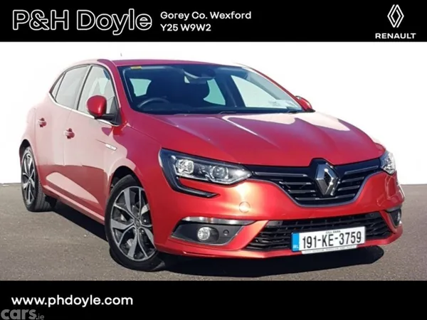 Renault Megane Hatchback, Diesel, 2019, Red