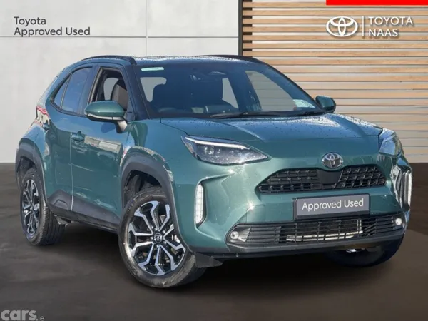 Toyota Yaris Cross Hatchback, Petrol Hybrid, 2026, Green