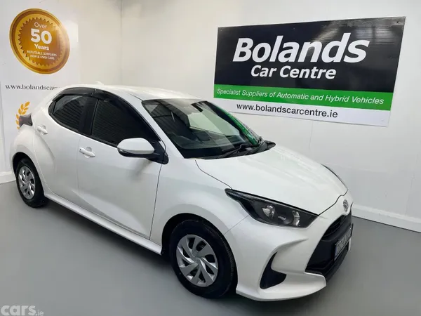 Toyota Yaris Hatchback, Petrol, 2020, White