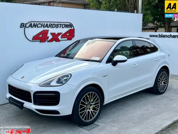 Porsche Cayenne MPV, Petrol Plug-in Hybrid, 2023, White
