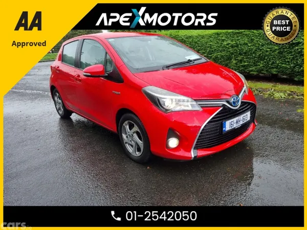Toyota Yaris Hatchback, Petrol Hybrid, 2016, Red