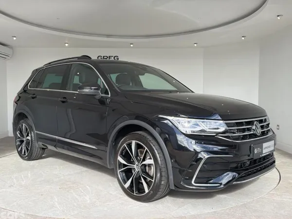 Volkswagen Tiguan SUV, Petrol Hybrid, 2023, Black