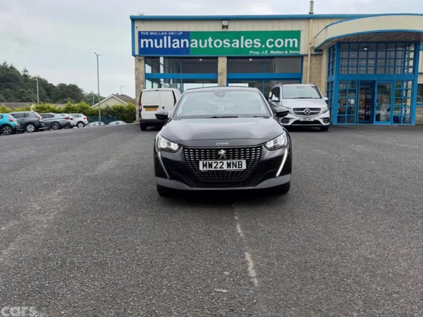 Peugeot 208 Hatchback, Diesel, 2022, Black