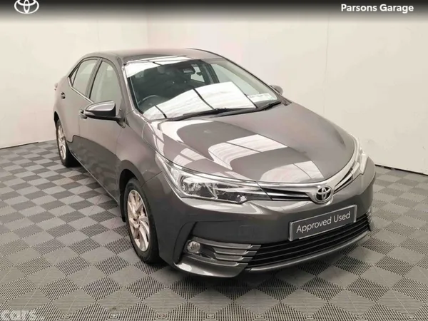 Toyota Corolla Saloon, Petrol, 2017, Grey