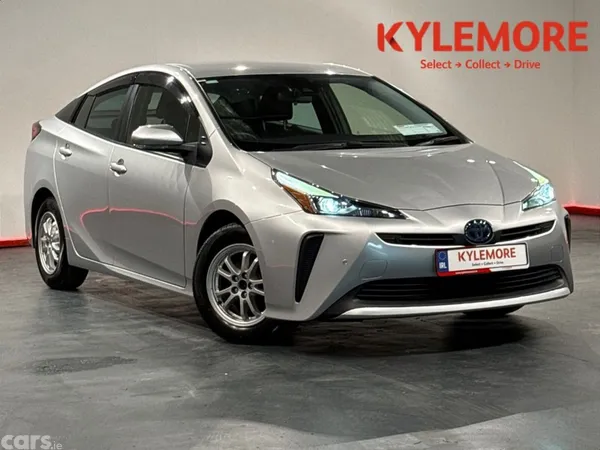 Toyota Prius Hatchback, Petrol Hybrid, 2021, Silver