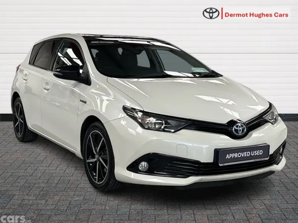 Toyota Auris MPV, Petrol Hybrid, 2018, White
