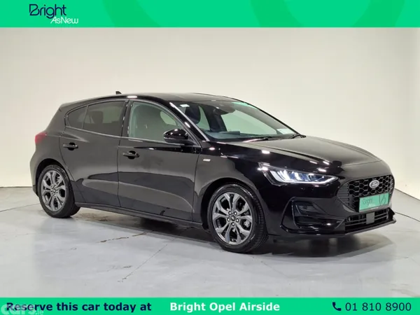 Ford Focus Hatchback, Petrol, 2024, Black