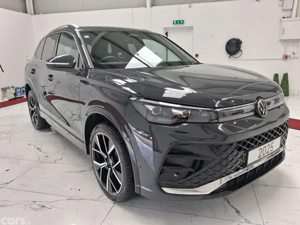 Volkswagen Tiguan SUV, Petrol Hybrid, 2025, Grey