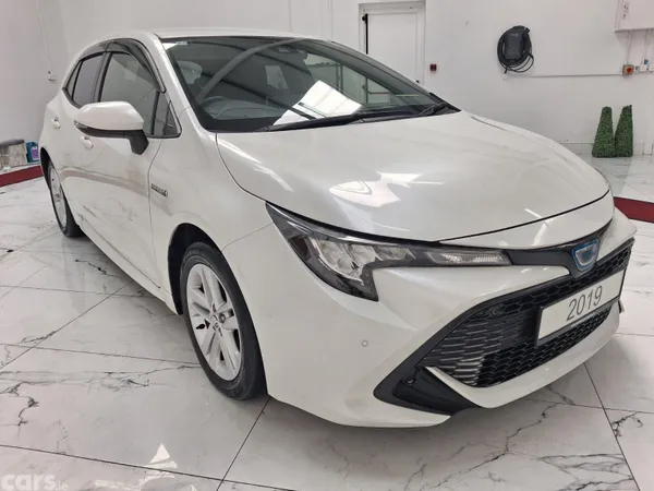 Toyota Corolla Hatchback, Petrol Hybrid, 2019, White
