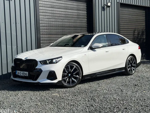 BMW 5-Series Saloon, Petrol Hybrid, 2024, White