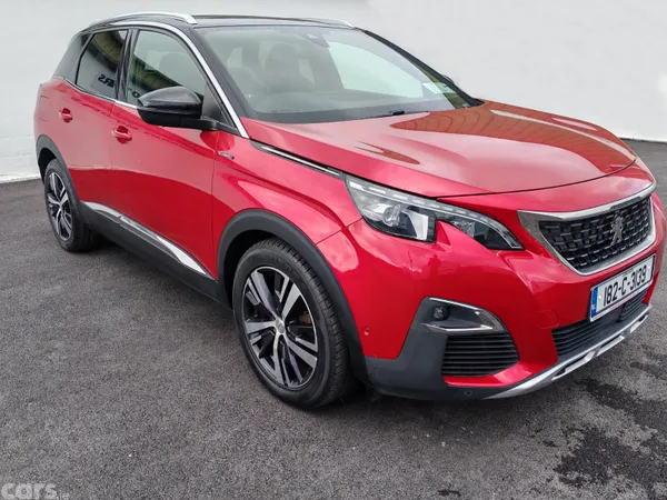 Peugeot 3008 MPV, Petrol, 2018, Red