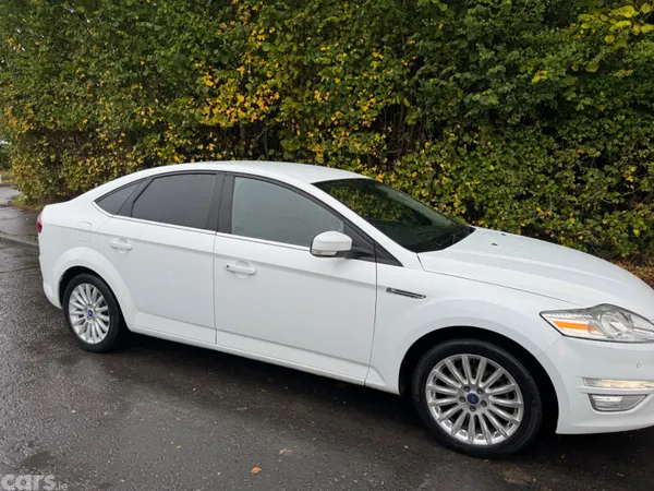 Ford Mondeo Hatchback, Diesel, 2013, White