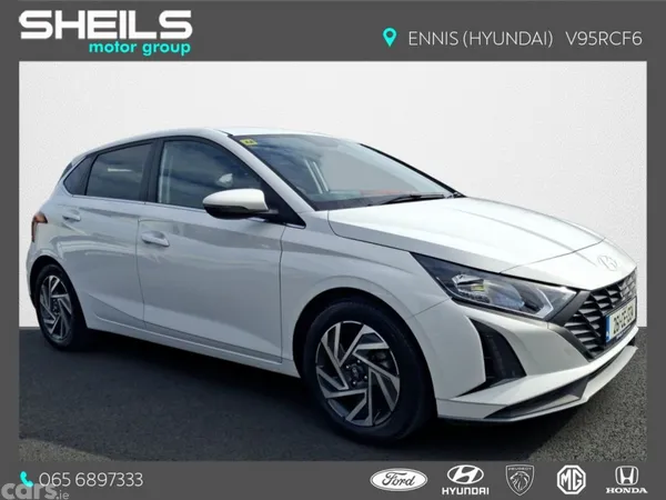 Hyundai i20 Hatchback, Petrol, 2026, White