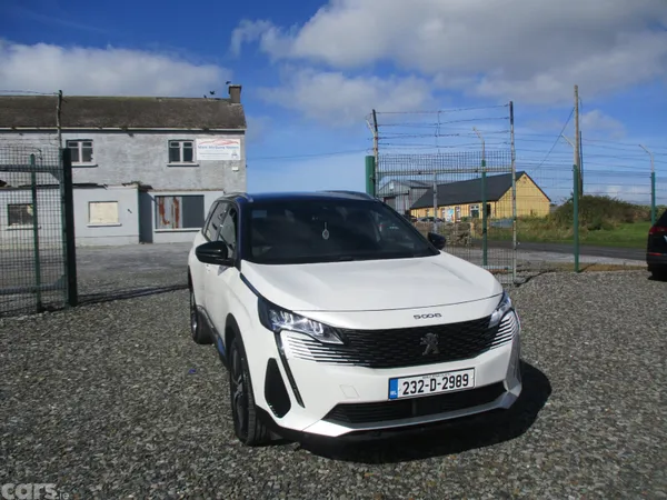 Peugeot 5008 MPV, Diesel, 2023, White