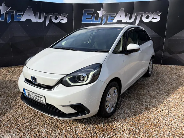 Honda Fit Hatchback, Petrol Hybrid, 2021, White