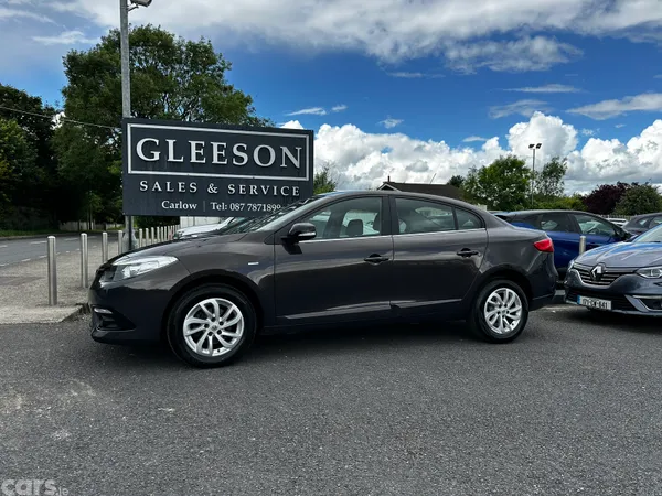 Renault Fluence Saloon, Diesel, 2016, Brown