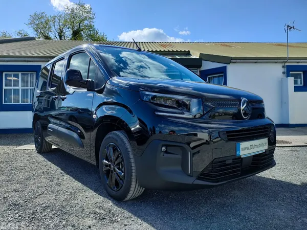 Citroen Berlingo Multispace MPV, Diesel, 2027, Black