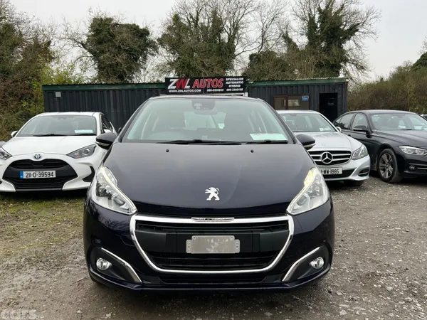 Peugeot 208 Hatchback, Petrol, 2018, Black