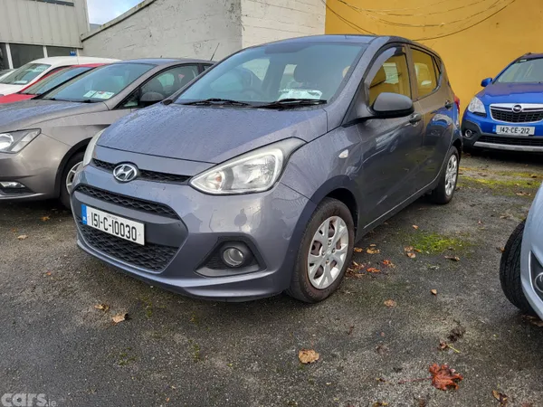 Hyundai i10 Hatchback, Petrol, 2015, Grey