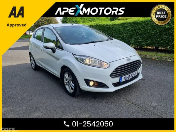Ford Fiesta Hatchback, Petrol, 2015, White