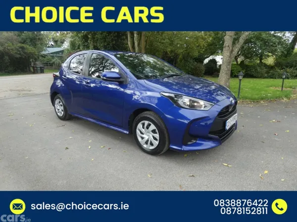 Toyota Yaris Hatchback, Petrol Hybrid, 2022, Blue