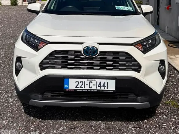 Toyota RAV4 SUV, Petrol Hybrid, 2022, White