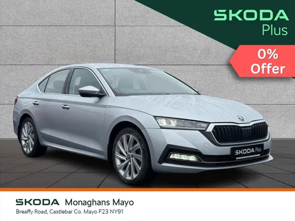 Skoda Octavia Hatchback, Diesel, 2023, Grey