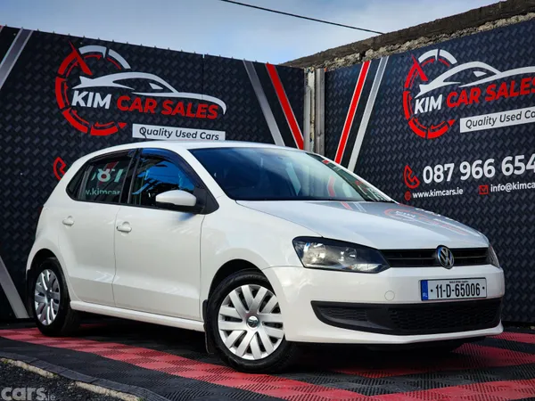 Volkswagen Polo Hatchback, Petrol, 2011, White