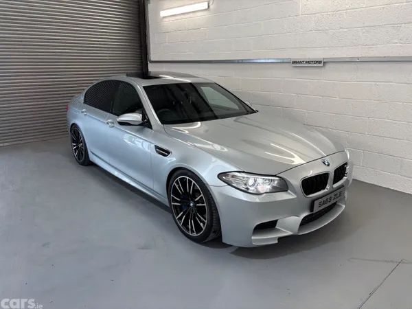 BMW M5 Saloon, Petrol, 2013, Blue