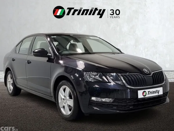 Skoda Octavia Hatchback, Petrol, 2018, Black