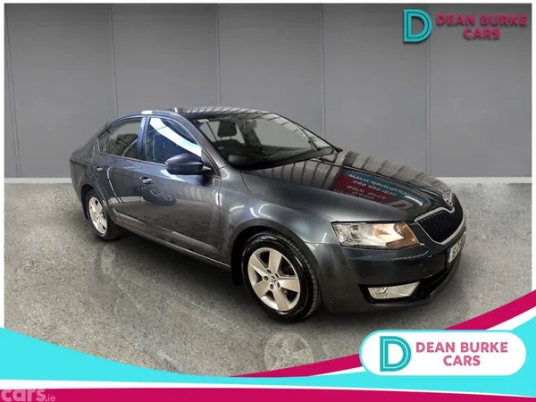 Skoda Octavia Saloon, Diesel, 2016, Grey