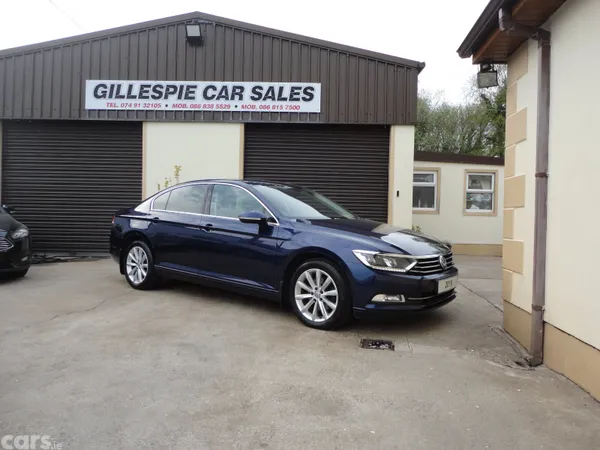 Volkswagen Passat Saloon, Diesel, 2019, Blue