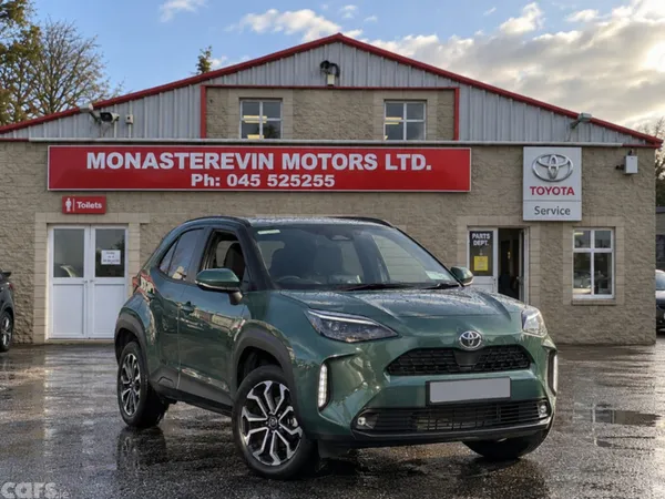 Toyota Yaris Cross SUV, Petrol Hybrid, 2026, Green