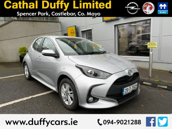 Toyota Yaris Hatchback, Petrol Hybrid, 2025, Grey