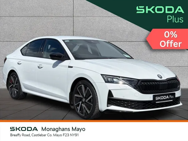 Skoda Octavia Hatchback, Diesel, 2025, White