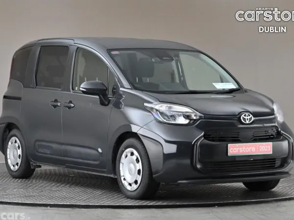 Toyota Sienta MPV, Petrol Hybrid, 2023, Grey