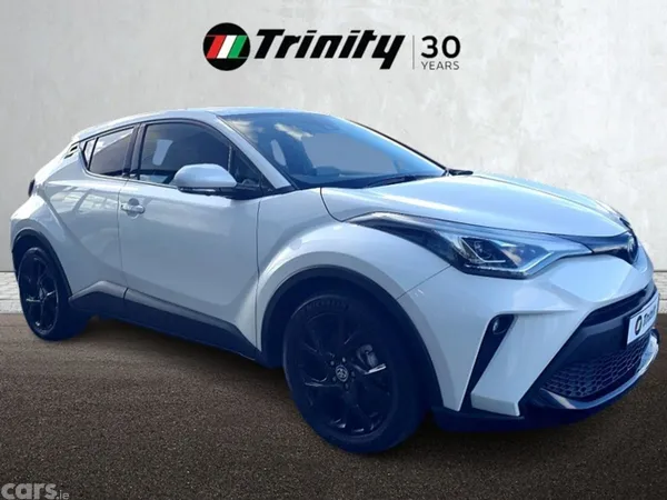 Toyota C-HR SUV, Petrol Hybrid, 2020, White
