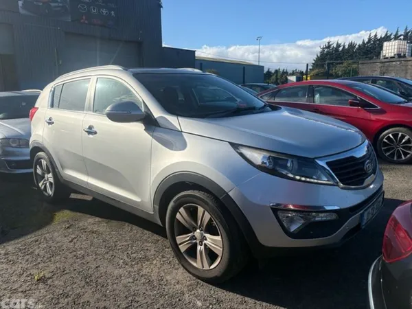 Kia Sportage SUV, Diesel, 2011, Silver