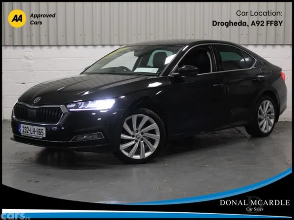 Skoda Octavia Saloon, Diesel, 2023, Black