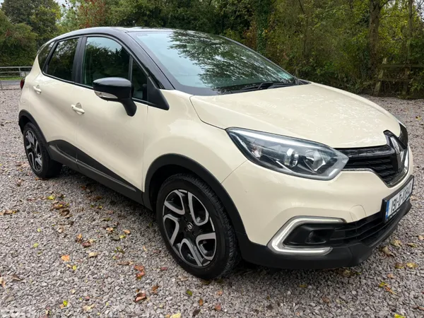 Renault Captur Hatchback, Petrol, 2019, White