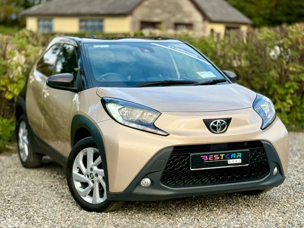 Toyota Aygo Hatchback, Petrol, 2022, Brown